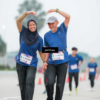 Runner Photo 7523843