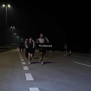 Runner Photo 7523864