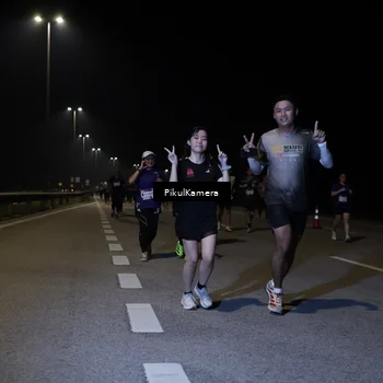 Runner Photo 7523865