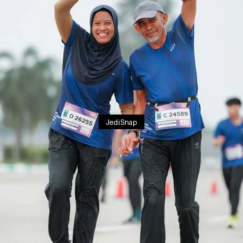 Runner Photo 7523866