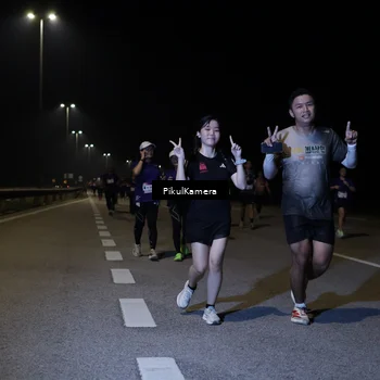 Runner Photo 7523878