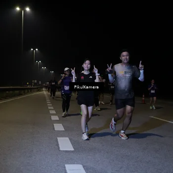 Runner Photo 7523880