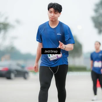 Runner Photo 7523883