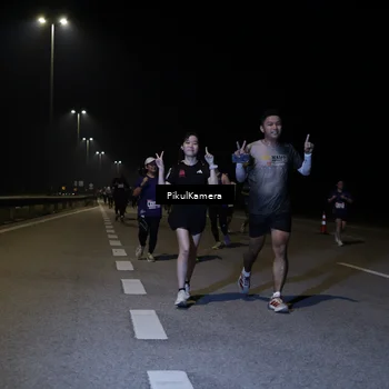 Runner Photo 7523904