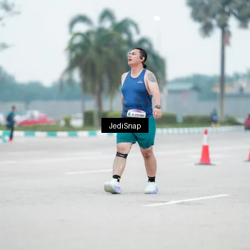 Runner Photo 7523918