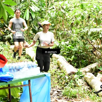 Runner Photo 7523921