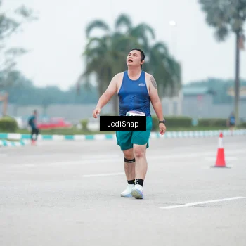 Runner Photo 7523923