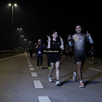 Runner Photo 7523930