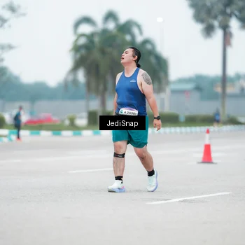Runner Photo 7523932