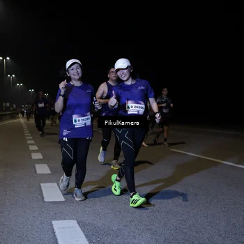 Runner Photo 7523941