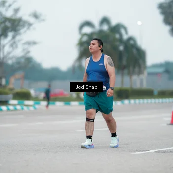 Runner Photo 7523944