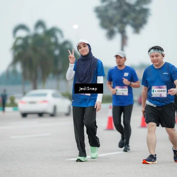 Runner Photo 7523973