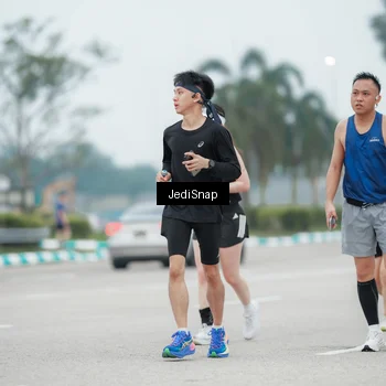 Runner Photo 7523981