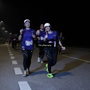 Runner Photo 7523985