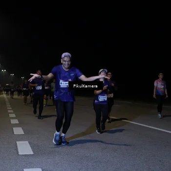 Runner Photo 7524025