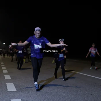 Runner Photo 7524028