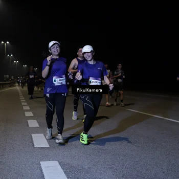 Runner Photo 7524031