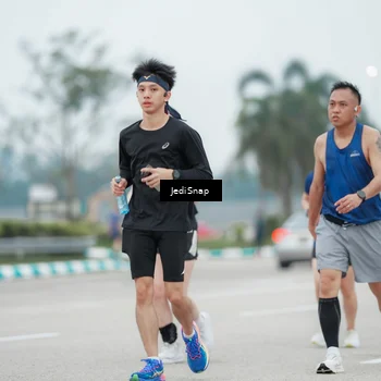 Runner Photo 7524033