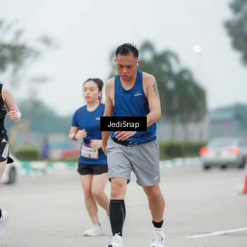 Runner Photo 7524042