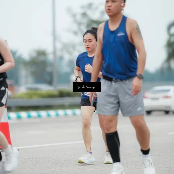 Runner Photo 7524044