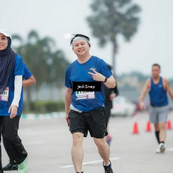 Runner Photo 7524045