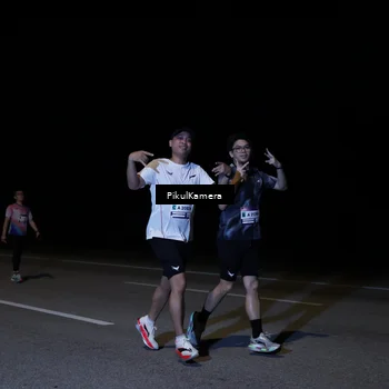 Runner Photo 7524048