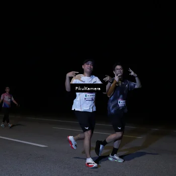 Runner Photo 7524052