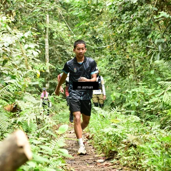 Runner Photo 7524059