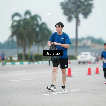 Runner Photo 7524066