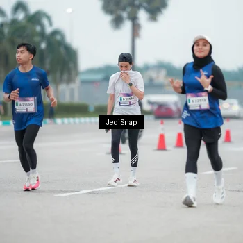Runner Photo 7524094