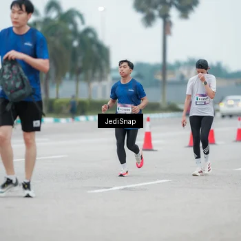 Runner Photo 7524096