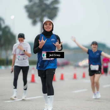 Runner Photo 7524106
