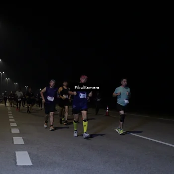 Runner Photo 7524112