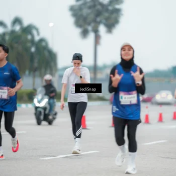 Runner Photo 7524113