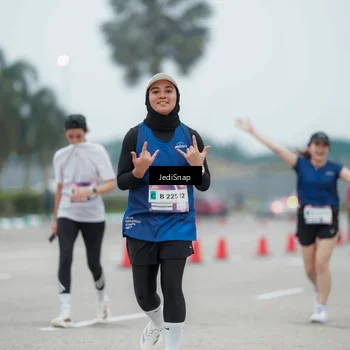 Runner Photo 7524114