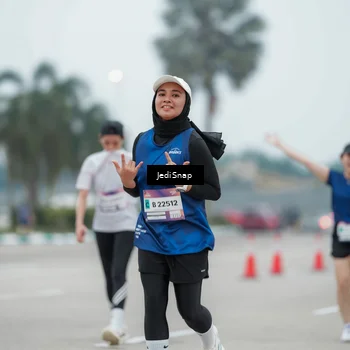 Runner Photo 7524117