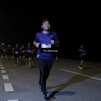 Runner Photo 7524121