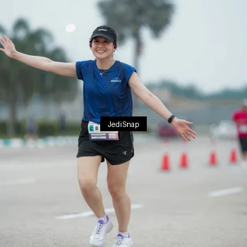Runner Photo 7524133