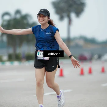 Runner Photo 7524143