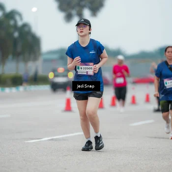 Runner Photo 7524152