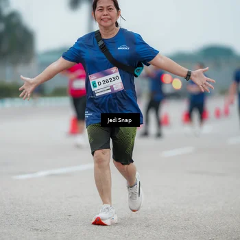 Runner Photo 7524180