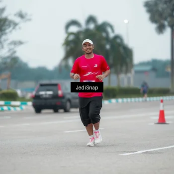 Runner Photo 7524196