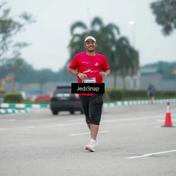 Runner Photo 7524197