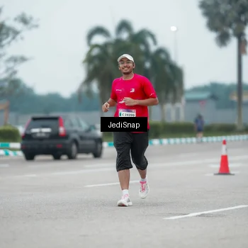 Runner Photo 7524198