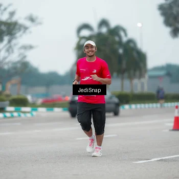 Runner Photo 7524200