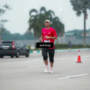 Runner Photo 7524201