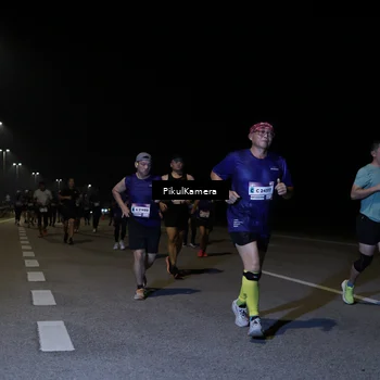 Runner Photo 7524204