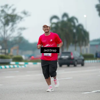 Runner Photo 7524208