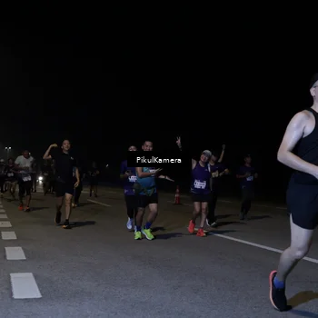 Runner Photo 7524224