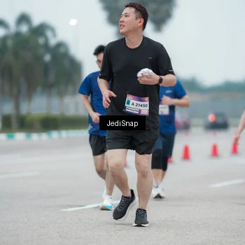 Runner Photo 7524246